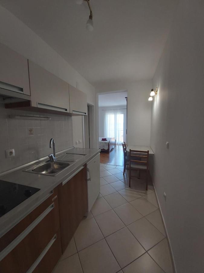 Apartments Marija Brela Exterior photo