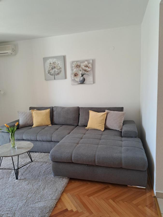 Apartments Marija Brela Exterior photo