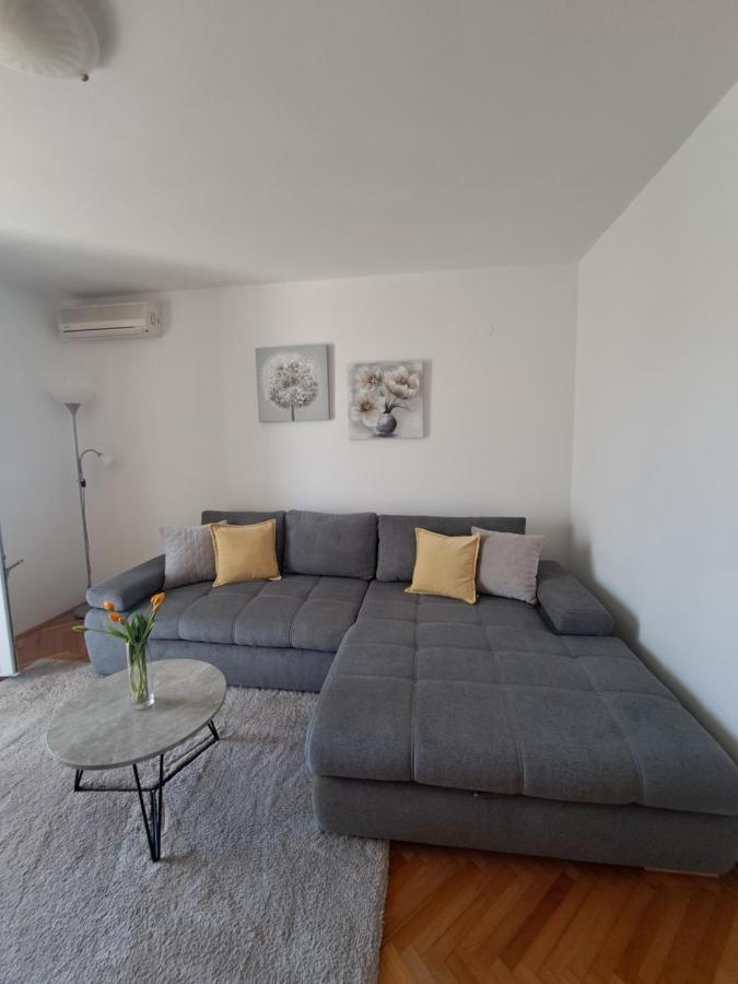 Apartments Marija Brela Exterior photo